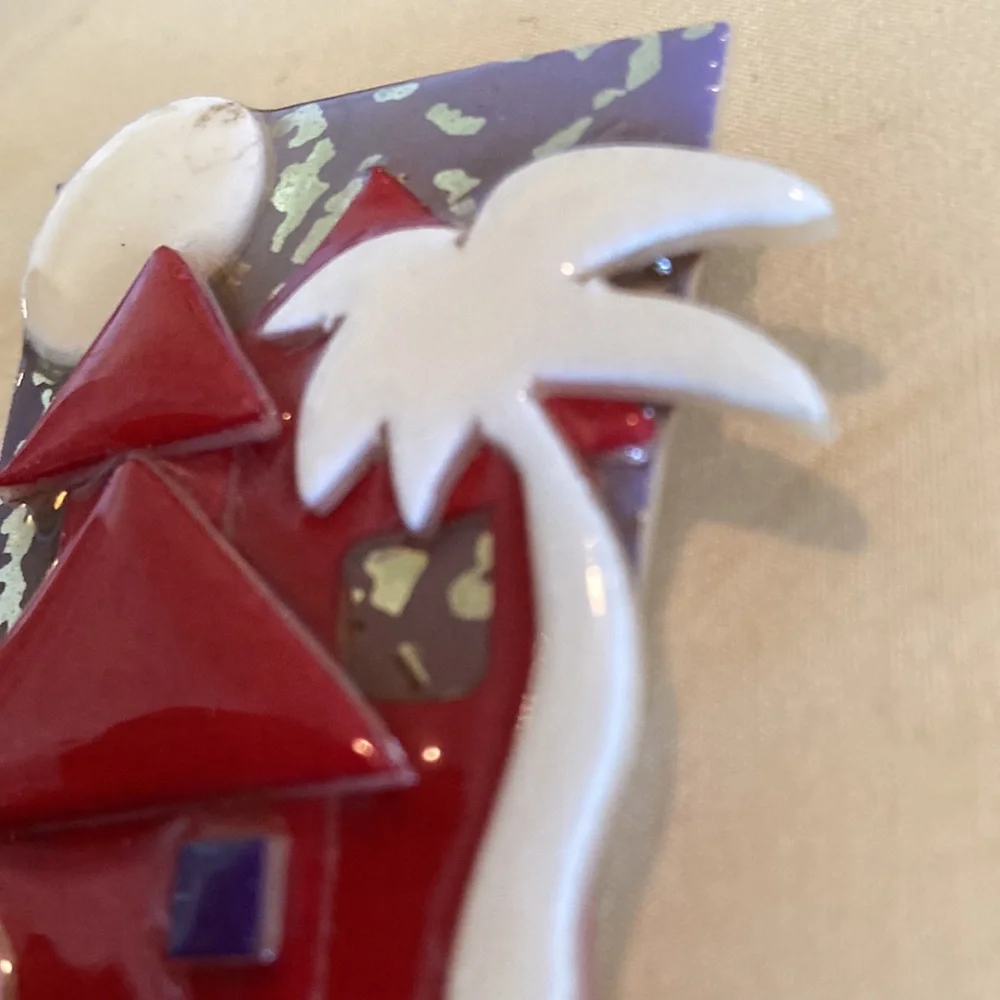 Lucinda house pin